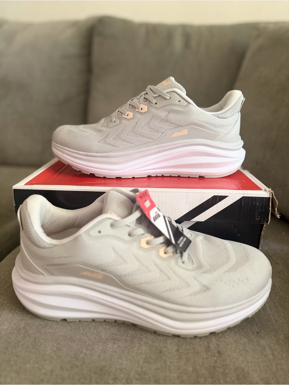 Brand new size 10 Avia Women's Light Cushioned Platform Sneakers